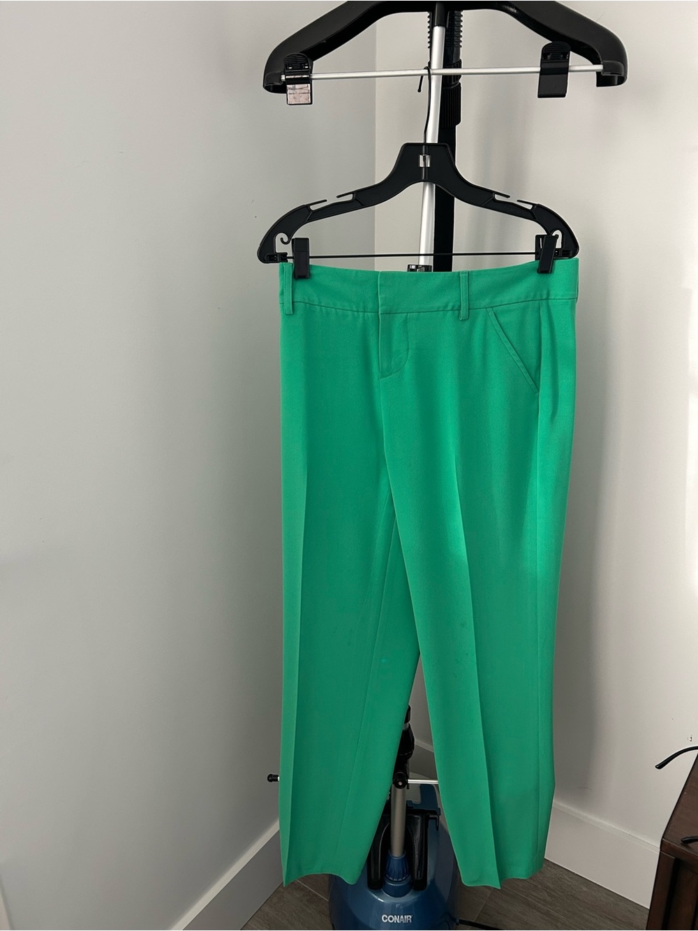 Alice + Olivia Emerald Cropped Ankle Pants